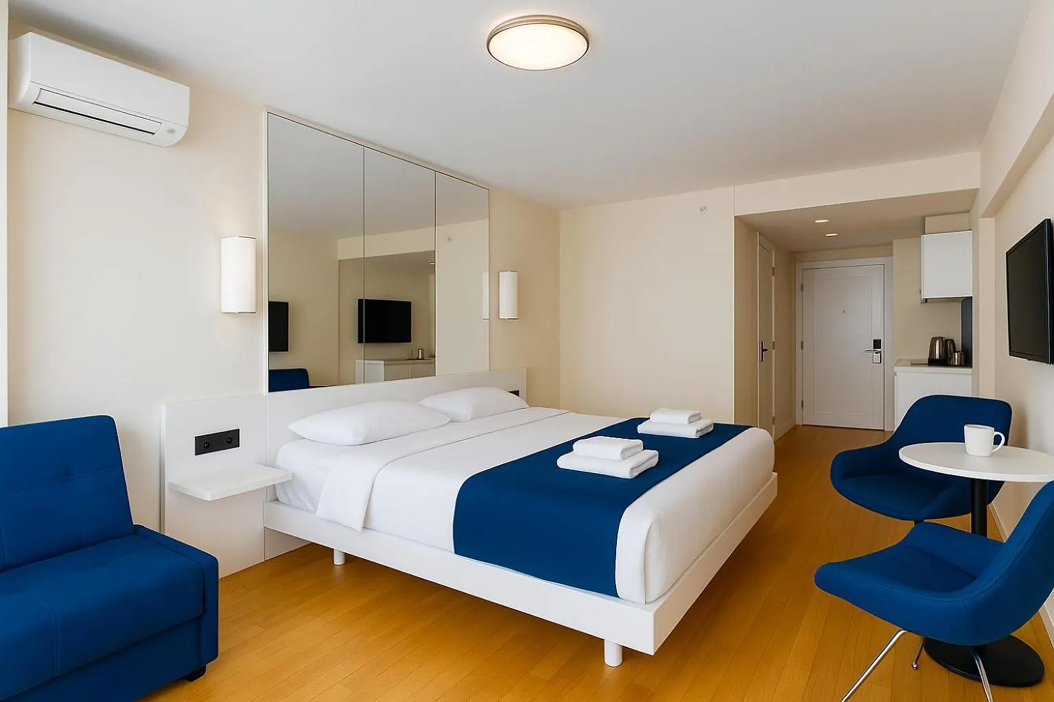 Guest house Panorama Orbi City Center Suite Sea View Batumi